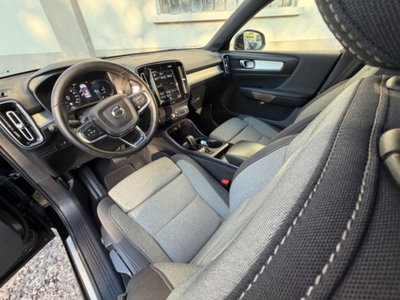 Volvo XC40 T4 Recharge Plug-in Hybrid automatico Core (12)