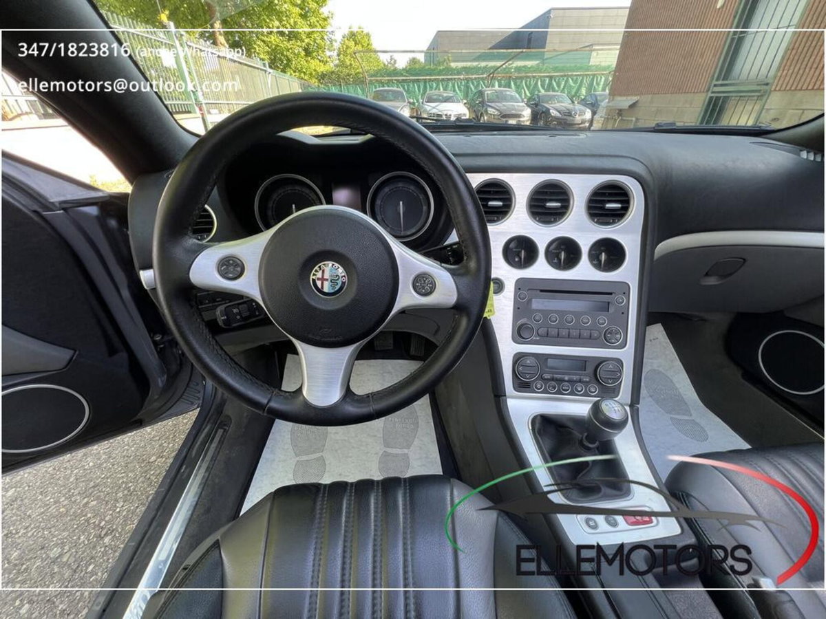 Alfa Romeo Spider 3.2 JTS V6 Q4 Exclusive (10)