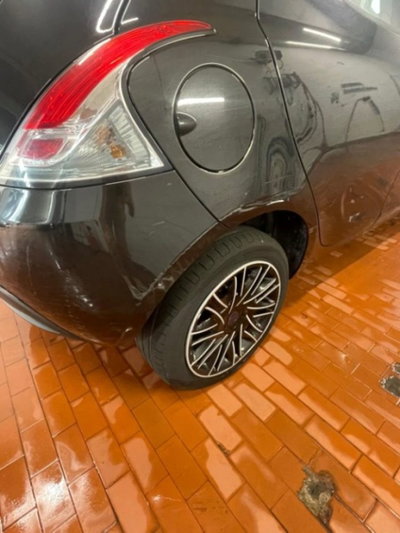 Lancia Ypsilon 1.0 FireFly 5 porte S&S Hybrid Silver Plus (13)