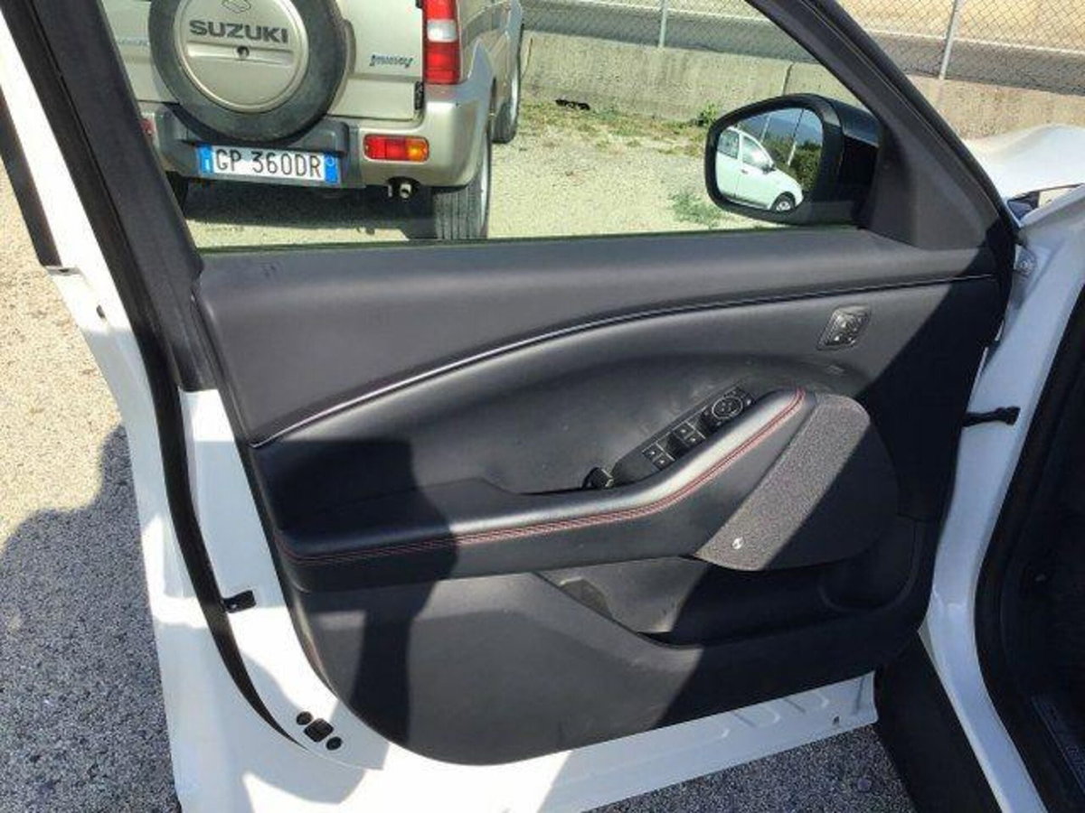 Ford Mustang Mach-E standard range rwd 268cv auto (6)