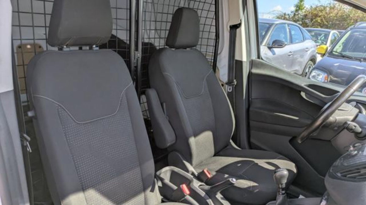 Ford Transit Courier 1.5 TDCi 75CV  Trend (10)
