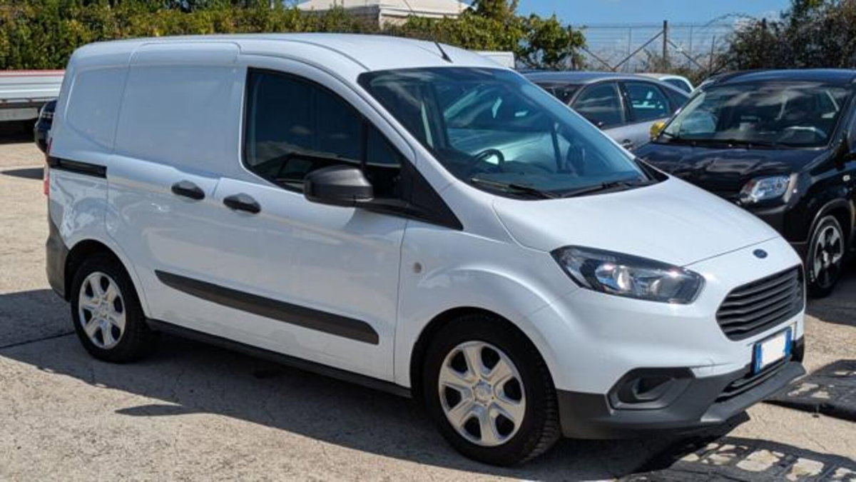 Ford Transit Courier 1.5 TDCi 75CV  Trend (2)