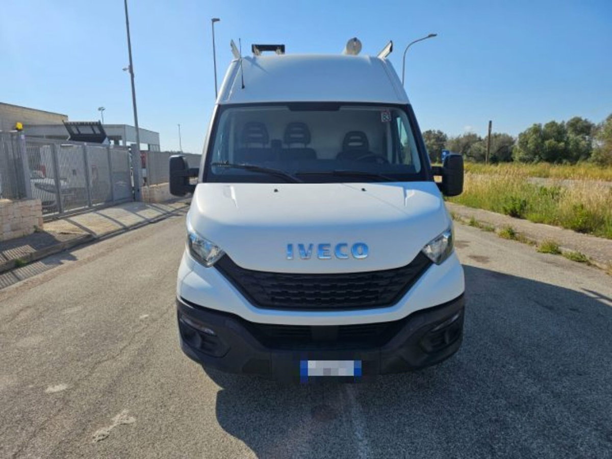 Iveco Daily Furgone 35S12V 2.3 HPT PM-TM Furgone (3)