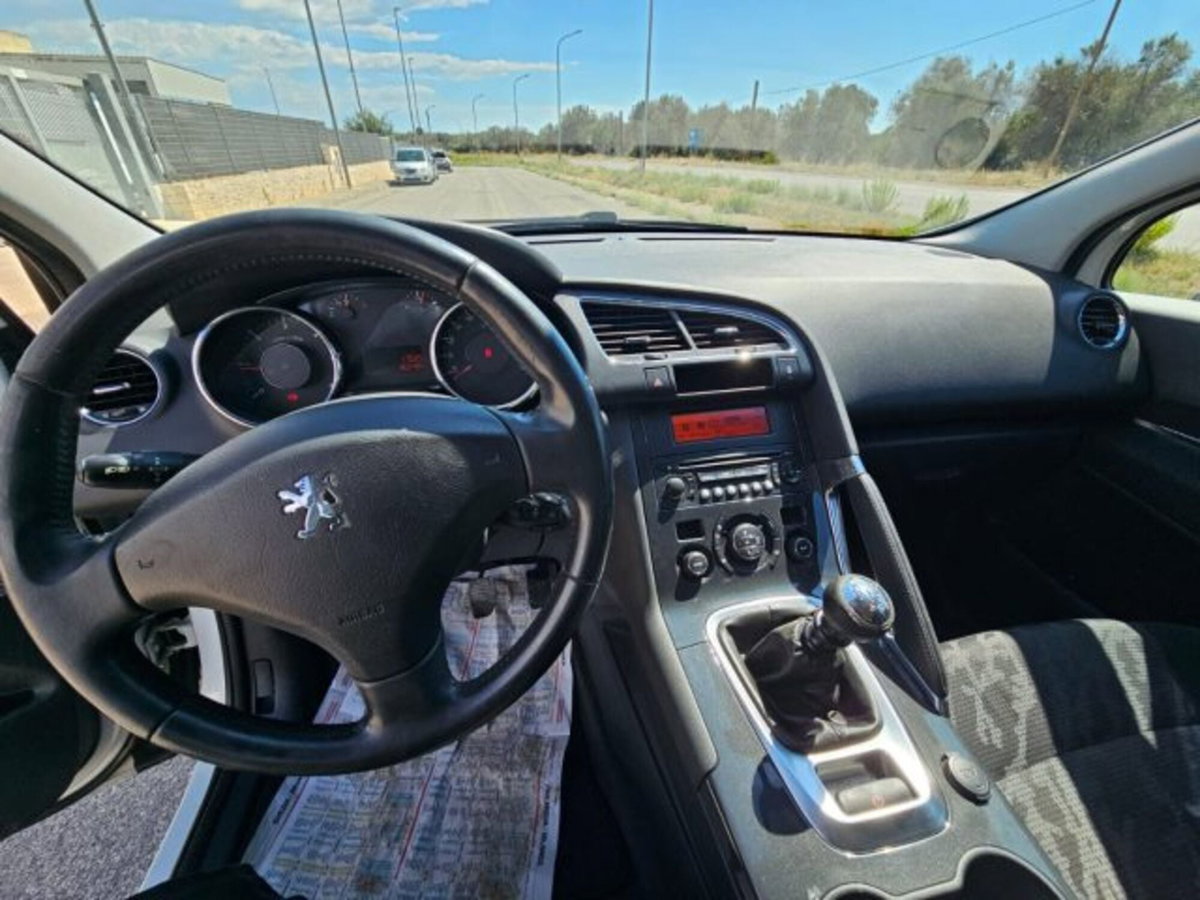 Peugeot 3008 2.0 HDi 150CV Outdoor (17)