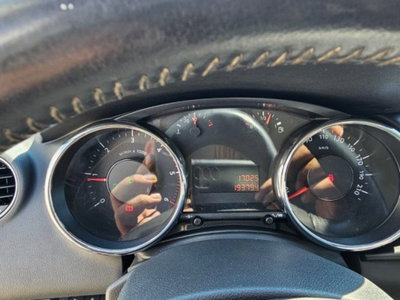 Peugeot 3008 2.0 HDi 150CV Outdoor (19)