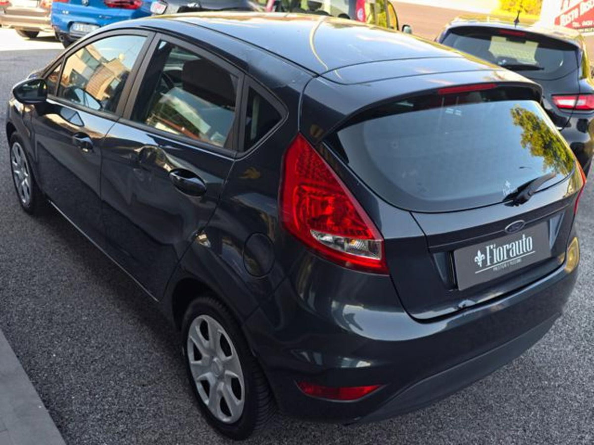 Ford Fiesta 1.2 82CV 5 porte (5)