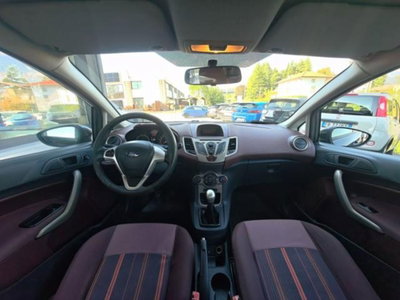 Ford Fiesta 1.2 82CV 5 porte (9)