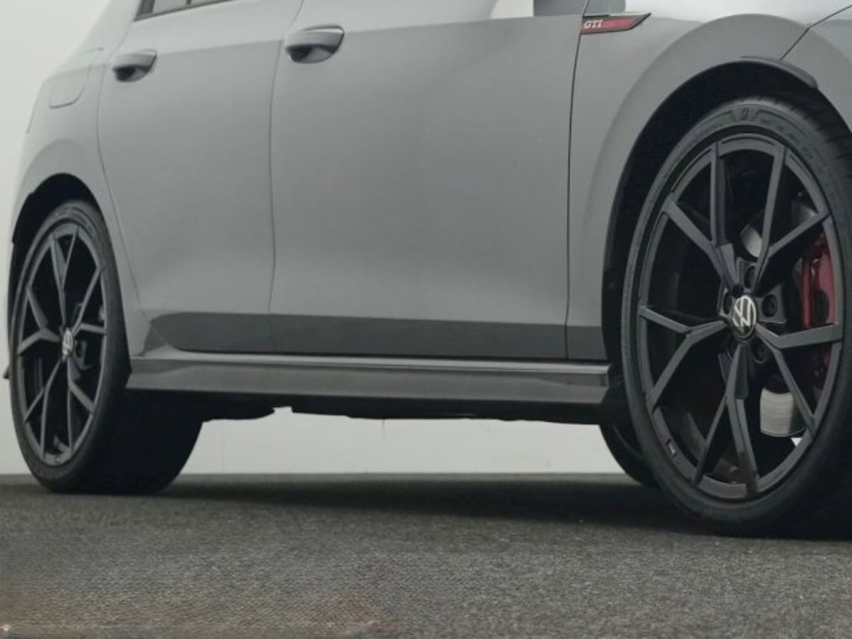 Volkswagen Golf 2.0 TSI GTI DSG (7)