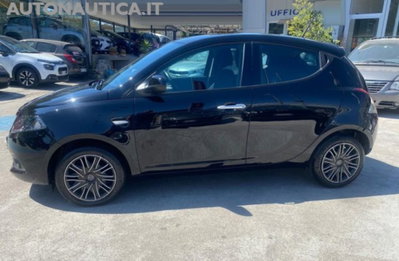 Lancia Ypsilon 1.0 FireFly 5 porte S&S Hybrid Ecochic A. Ferretti (2)