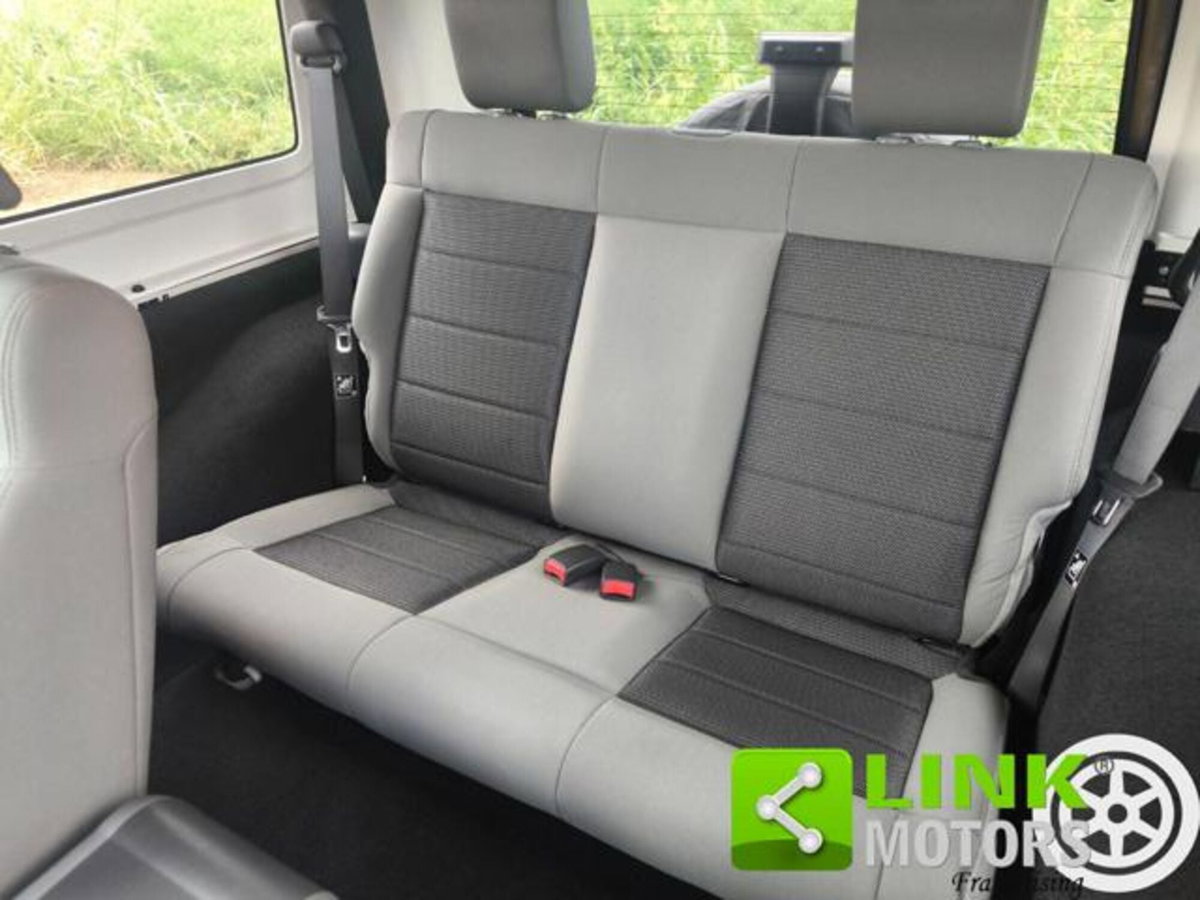Jeep Wrangler 3.8 Rubicon Auto (8)