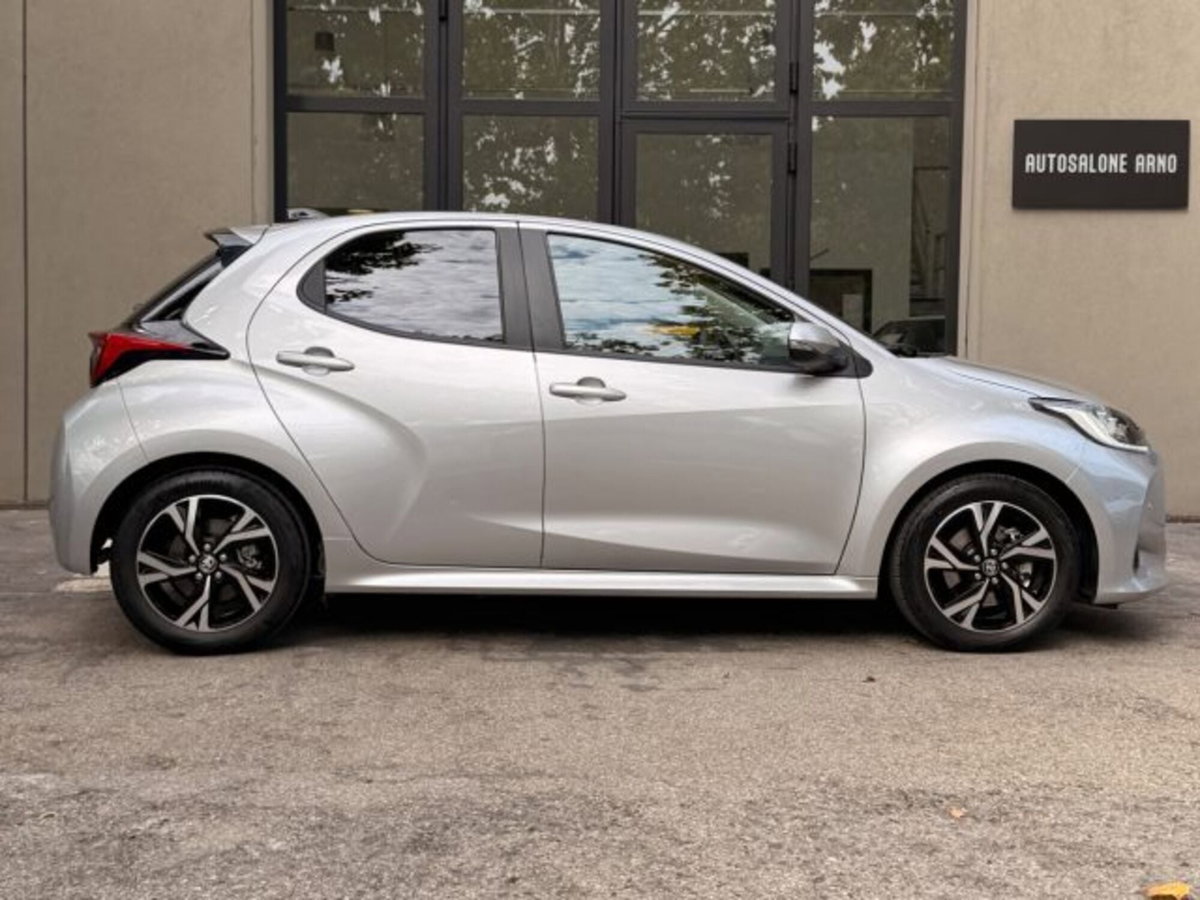 Toyota Yaris Cross 1.5 Hybrid 5p. E-CVT Trend (8)