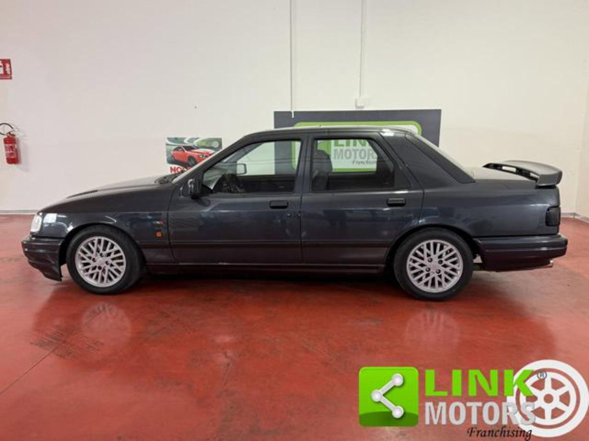 Ford Sierra 4 porte 4x4 Cosworth (3)