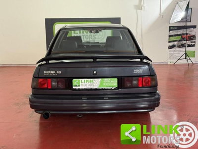 Ford Sierra 4 porte 4x4 Cosworth (5)