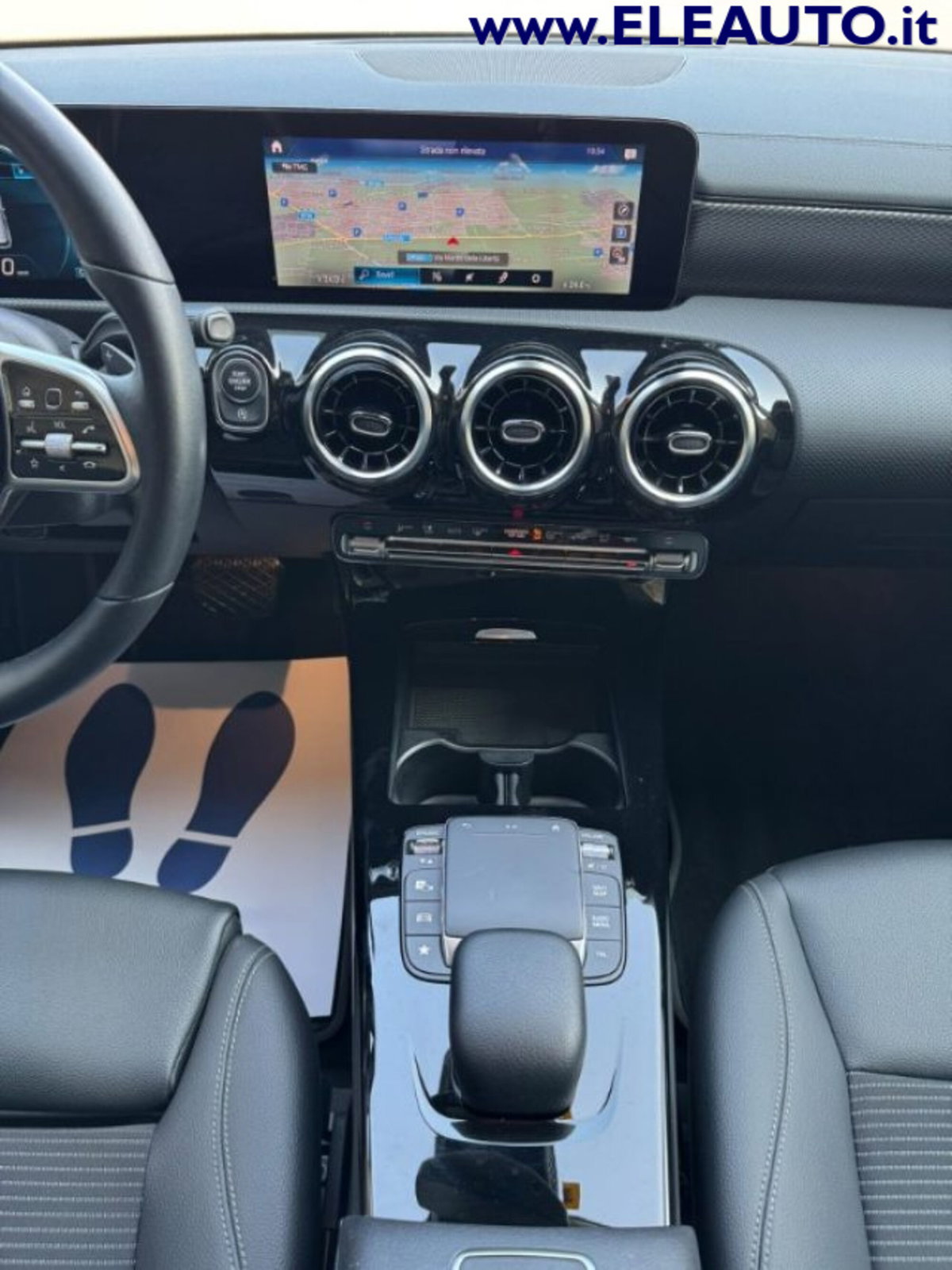 Mercedes-Benz CLA Shooting Brake 200 d Automatic Shooting Brake Sport (10)