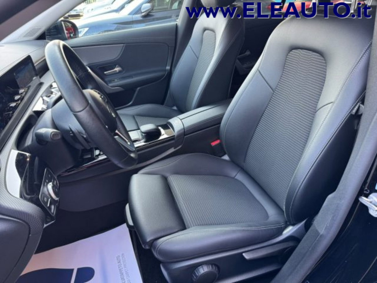 Mercedes-Benz CLA Shooting Brake 200 d Automatic Shooting Brake Sport (13)