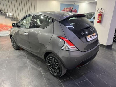 Lancia Ypsilon 1.0 FireFly 5 porte S&S Hybrid Gold Plus (6)
