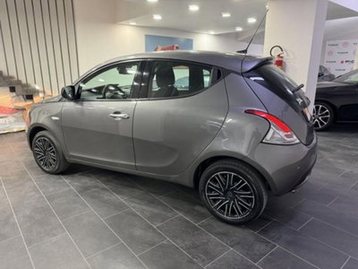 Lancia Ypsilon 1.0 FireFly 5 porte S&S Hybrid Gold Plus (7)