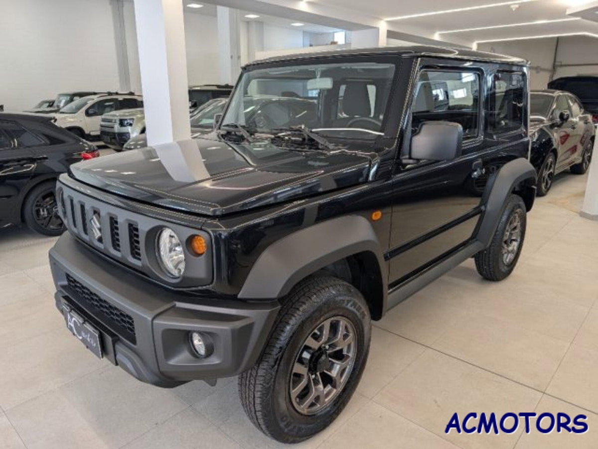 Suzuki Jimny 1.5 5MT Top