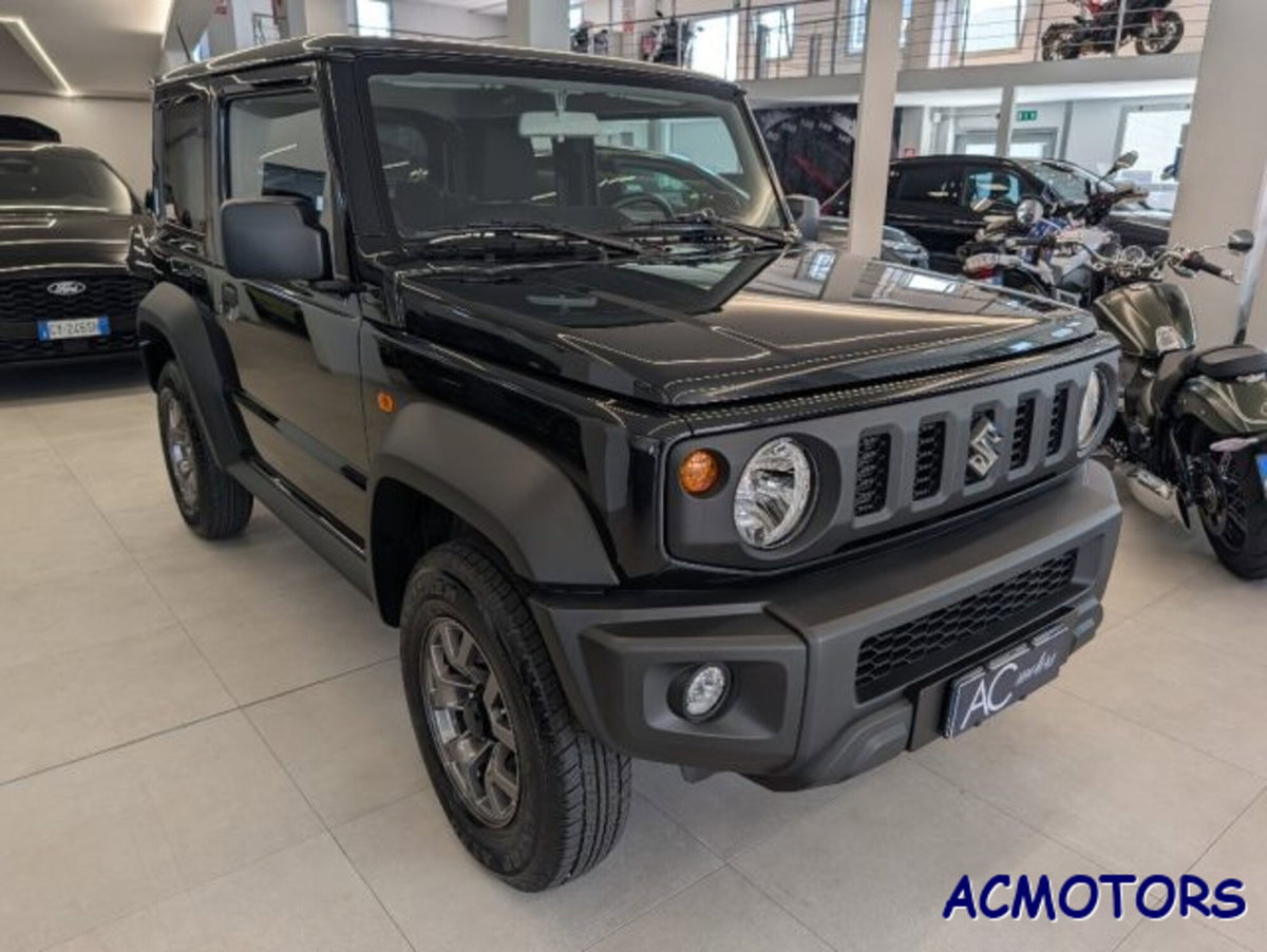Suzuki Jimny 1.5 5MT Top (2)