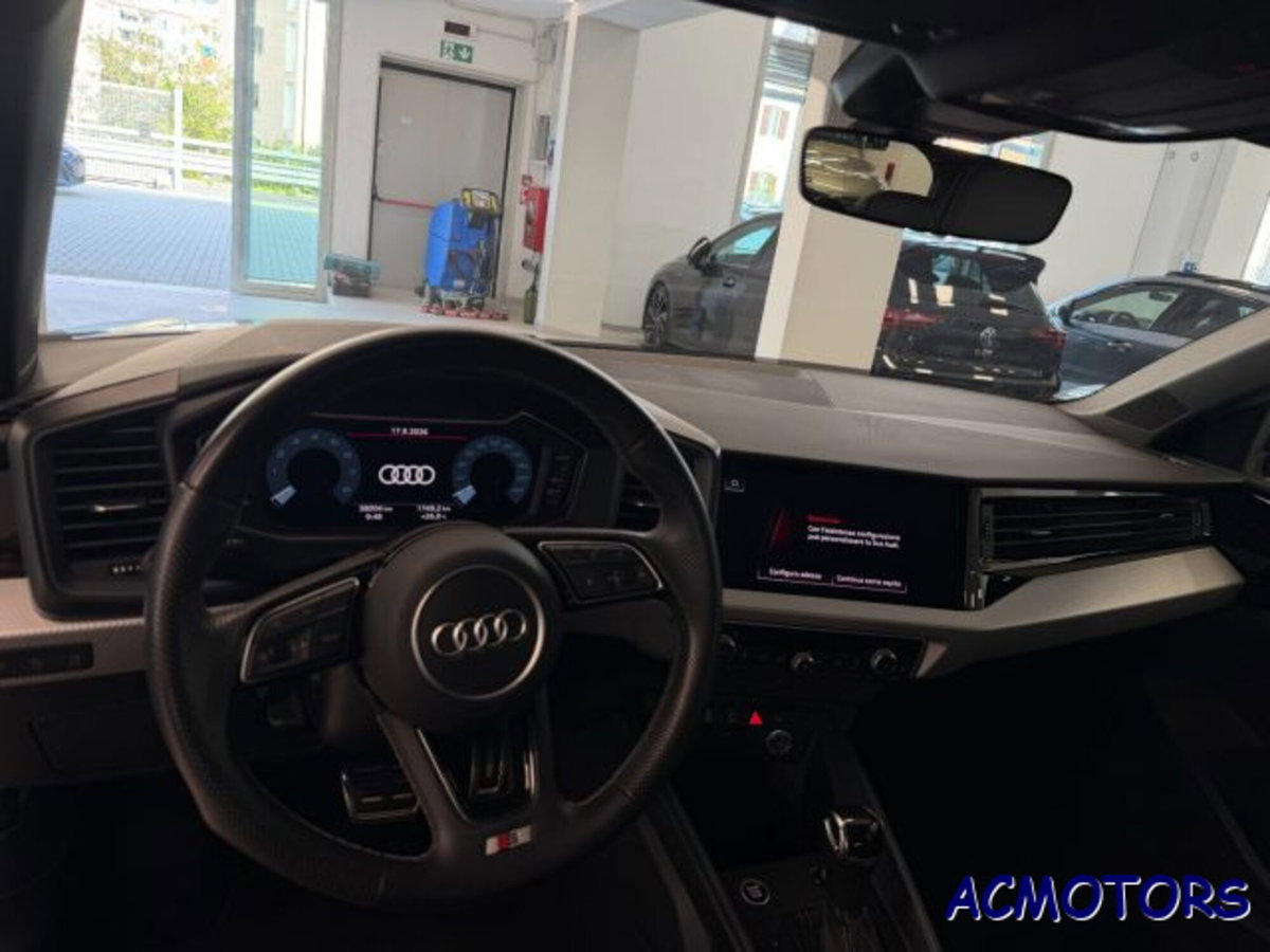 Audi A1 allstreet allstreet 35 TFSI S tronic Identity Contrast (9)