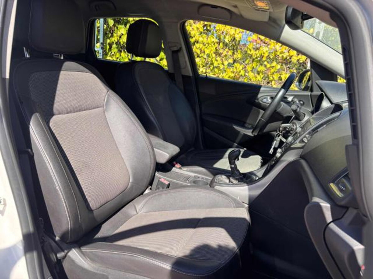 Opel Astra Station Wagon 1.4 Turbo 140CV Sports GPL Tech Cosmo (11)