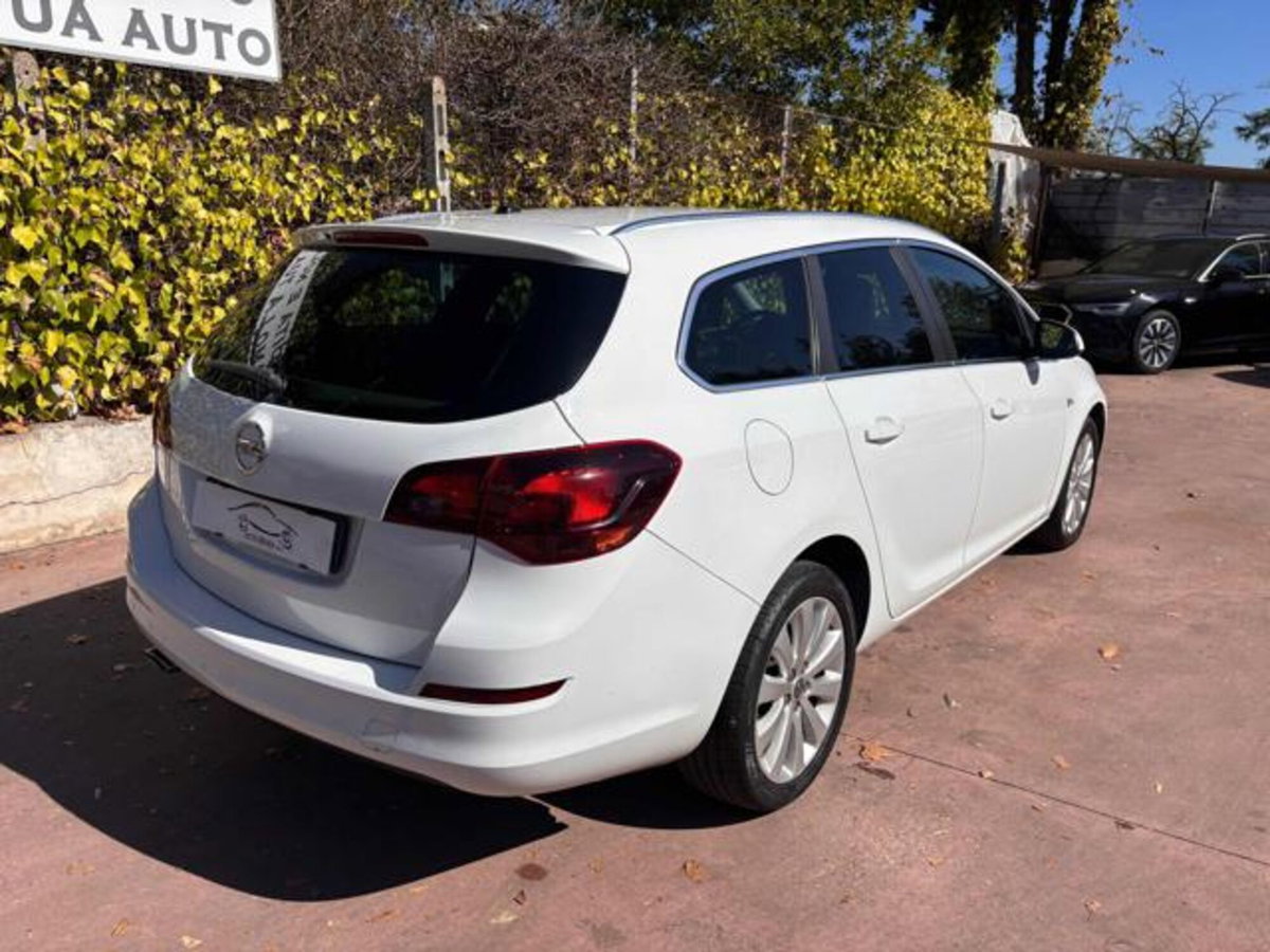 Opel Astra Station Wagon 1.4 Turbo 140CV Sports GPL Tech Cosmo (5)