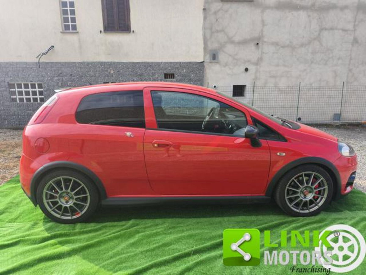Abarth Grande Punto 1.4 T-Jet 16V 180 CV 3 porte SS (4)
