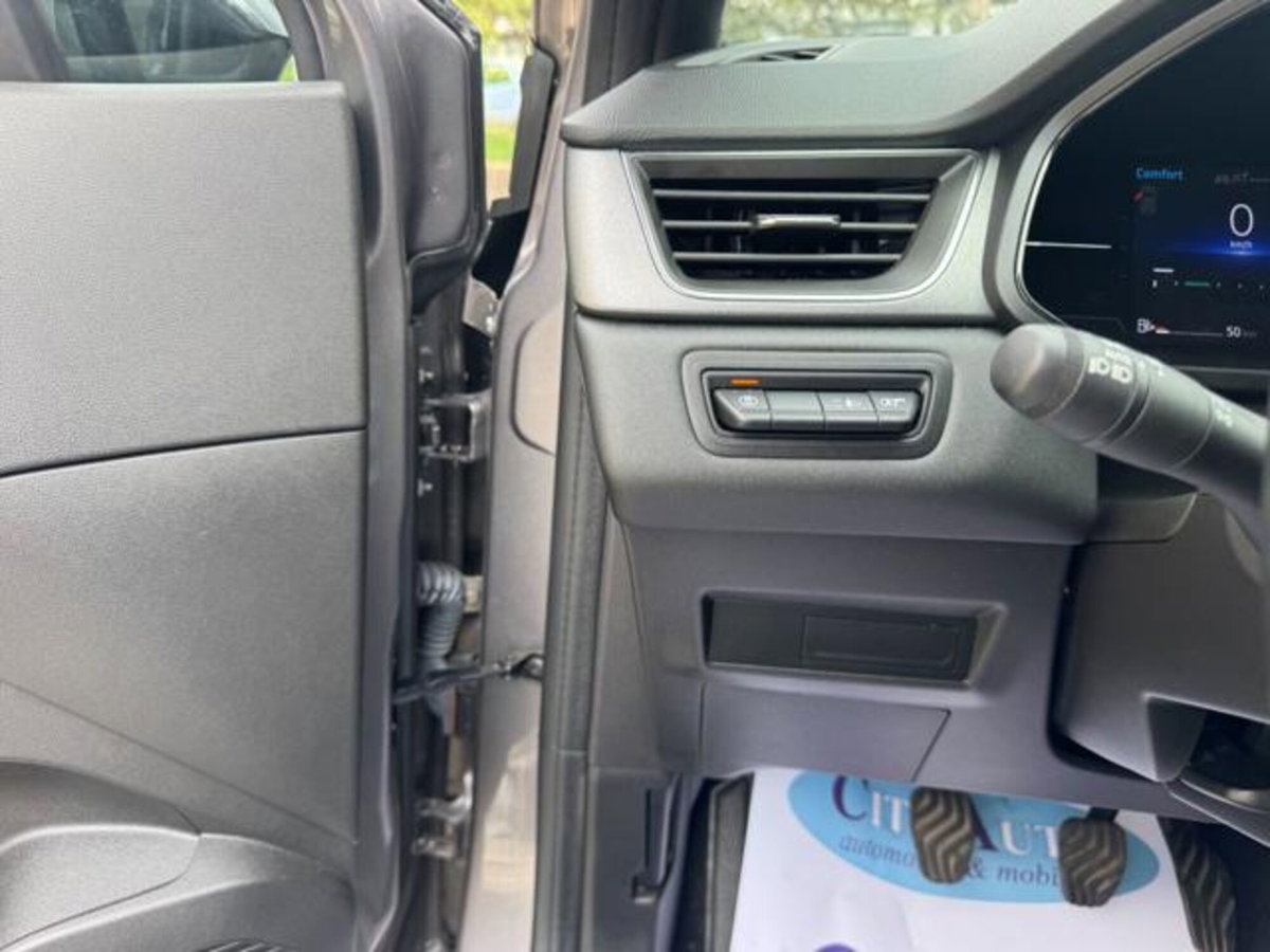 Renault Captur TCe 90 CV Techno (10)