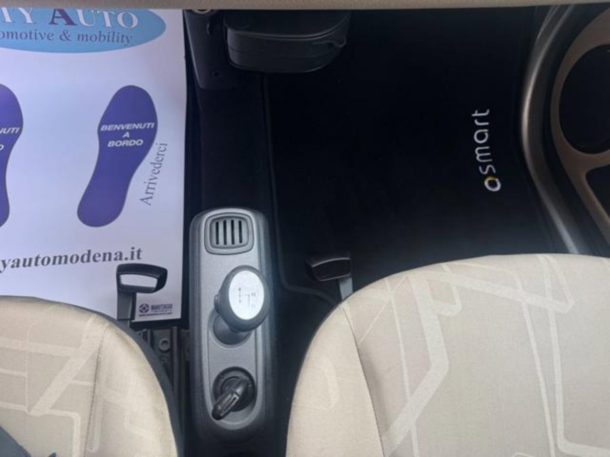 smart Fortwo 1000 52 kW coupé passion (12)