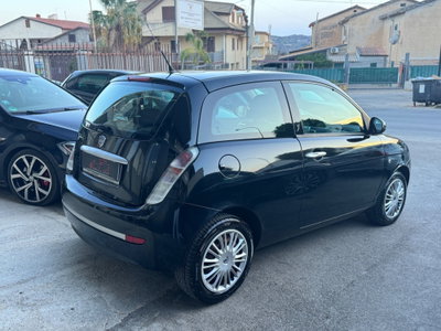 Lancia Ypsilon 1.2 Platino (6)