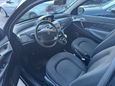 Lancia Ypsilon 1.2 Platino (9)