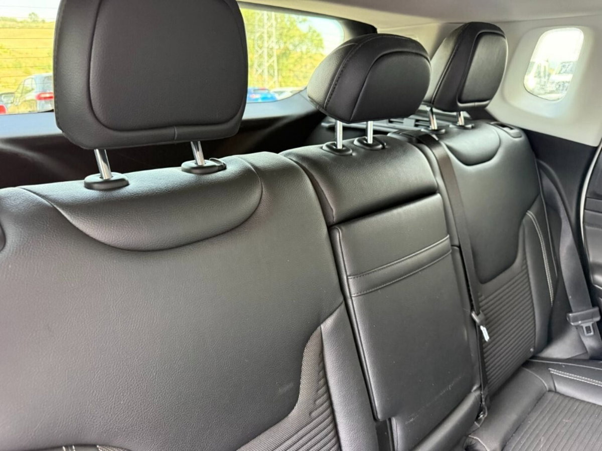 Jeep Compass 1.3 T4 190CV PHEV AT6 4xe Limited (20)