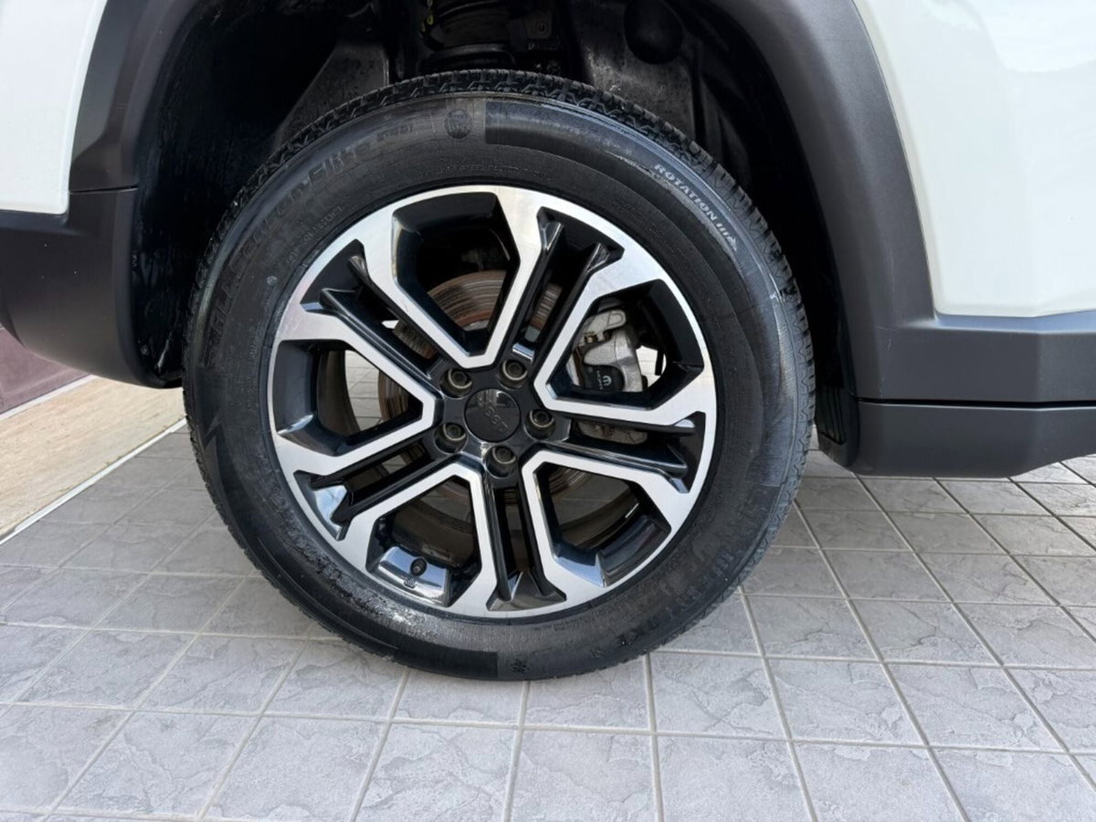 Jeep Compass 1.3 T4 190CV PHEV AT6 4xe Limited (6)