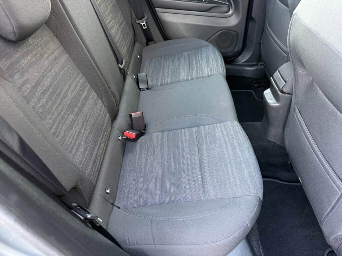 Jeep Avenger 1.2 turbo Longitude fwd 100cv (19)
