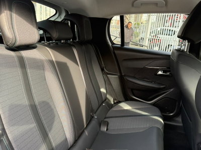 Peugeot 208 PureTech 100 Stop&Start 5 porte Allure (12)