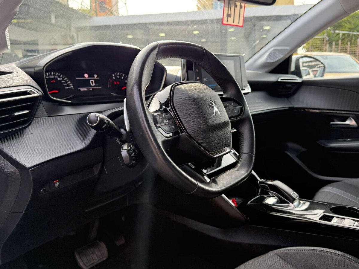 Peugeot 208 PureTech 100 Stop&Start 5 porte Allure (16)