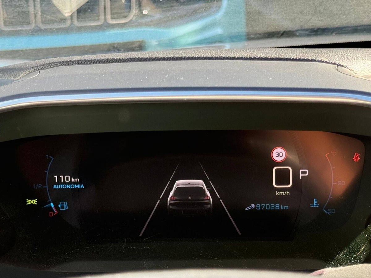 Peugeot 208 PureTech 100 Stop&Start 5 porte Allure (4)