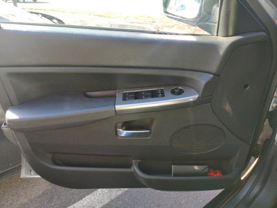 Jeep Grand Cherokee 3.0 V6 CRD Laredo (14)