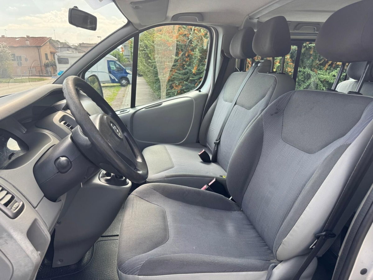 Opel Vivaro Furgone 27 2.0 CDTI 120CV PC-TN Combi 9 posti (12)