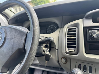 Opel Vivaro Furgone 27 2.0 CDTI 120CV PC-TN Combi 9 posti (15)