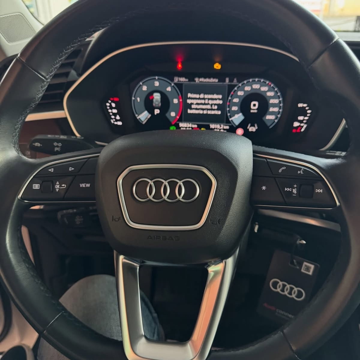 Audi Q3 35 TDI quattro S tronic Business (4)