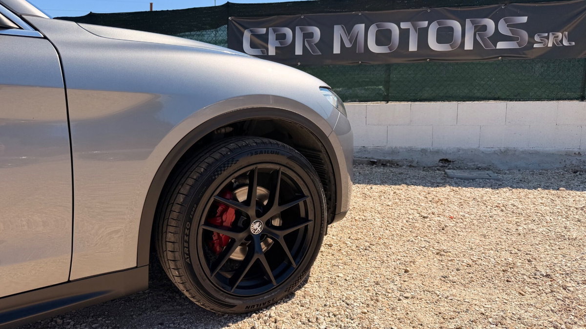 Alfa Romeo Stelvio Stelvio 2.0 Turbo 280 CV AT8 Q4 First Edition (10)