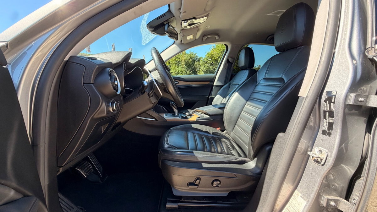 Alfa Romeo Stelvio Stelvio 2.0 Turbo 280 CV AT8 Q4 First Edition (13)