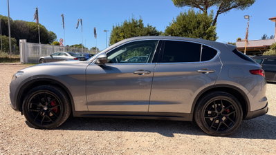 Alfa Romeo Stelvio Stelvio 2.0 Turbo 280 CV AT8 Q4 First Edition (7)