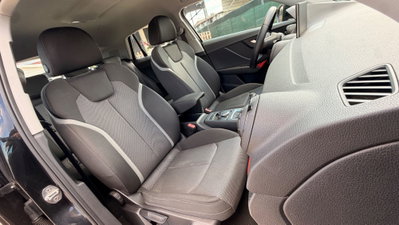 Audi Q2 Q2 30 TDI S tronic Business (20)