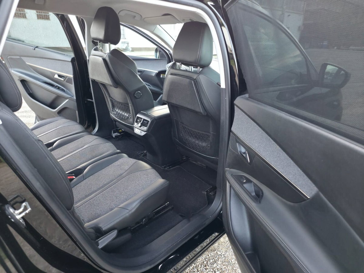 Peugeot 5008 BlueHDi 130 S&S Allure (13)