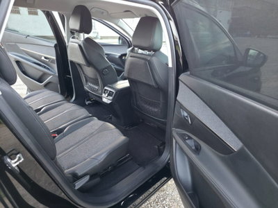 Peugeot 5008 BlueHDi 130 S&S Allure (13)