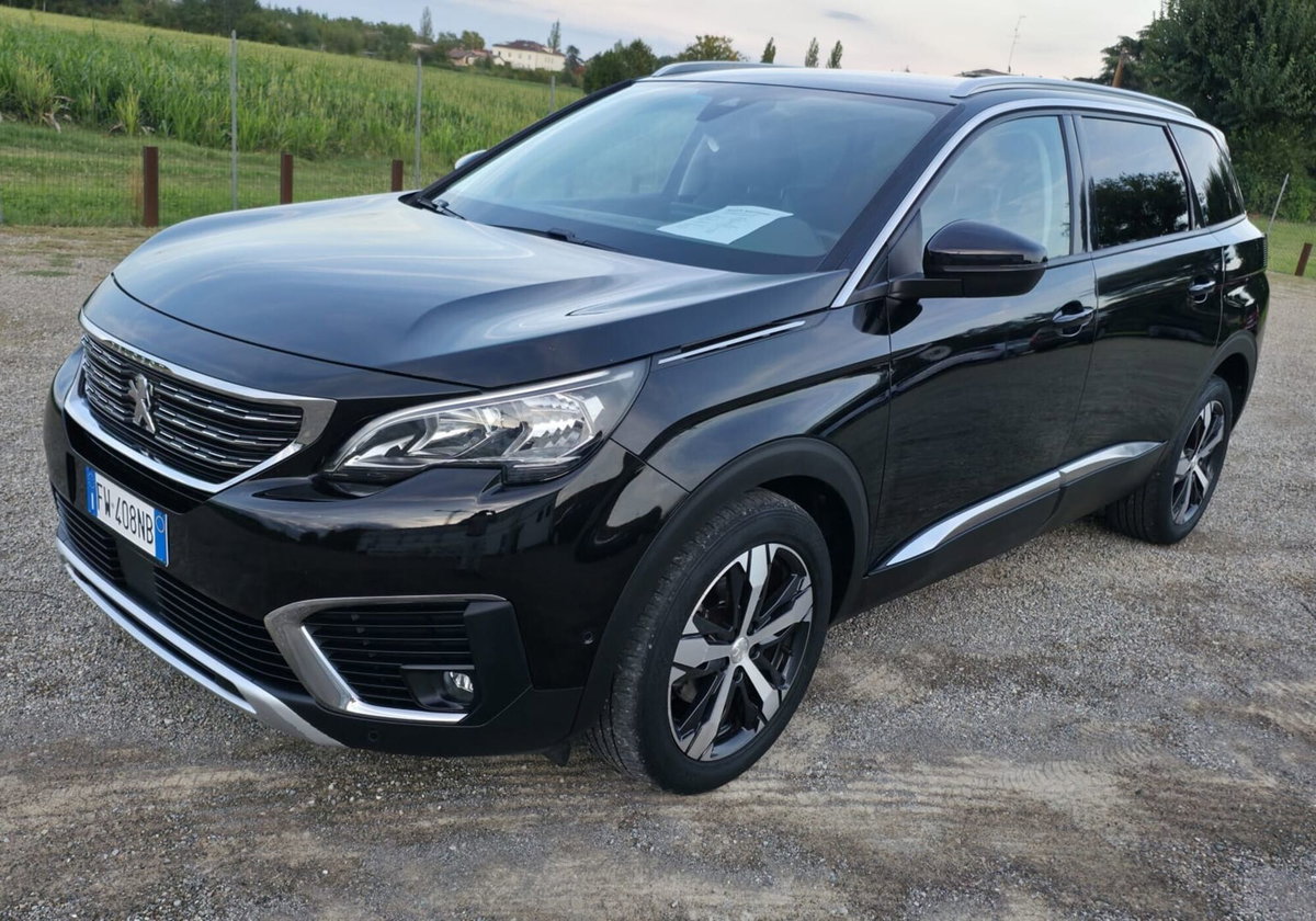 Peugeot 5008 BlueHDi 130 S&S Allure (5)
