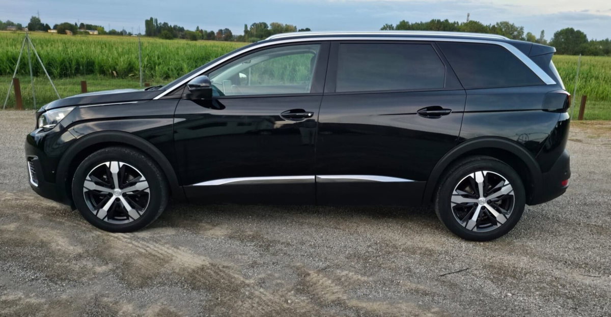Peugeot 5008 BlueHDi 130 S&S Allure (8)
