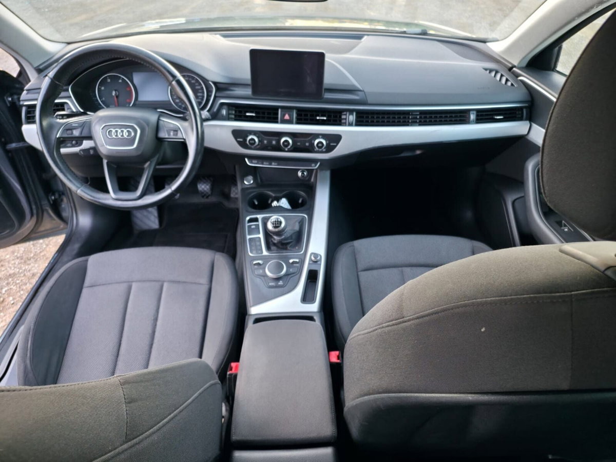 Audi A4 2.0 TDI 122 CV Business Sport (13)